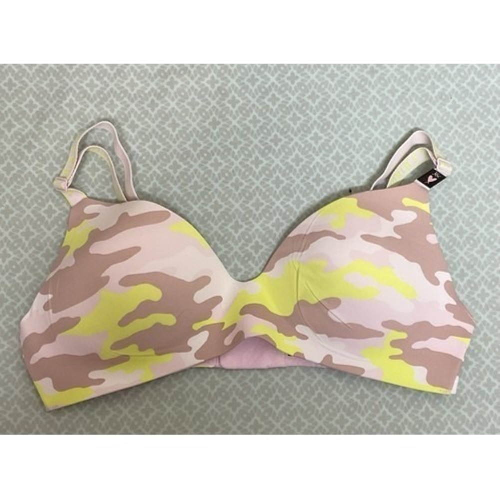 NWT Victoria's Secret Camo Lightly‎ Lined Wireless T-Shirt Bra Women 36C Vietnam